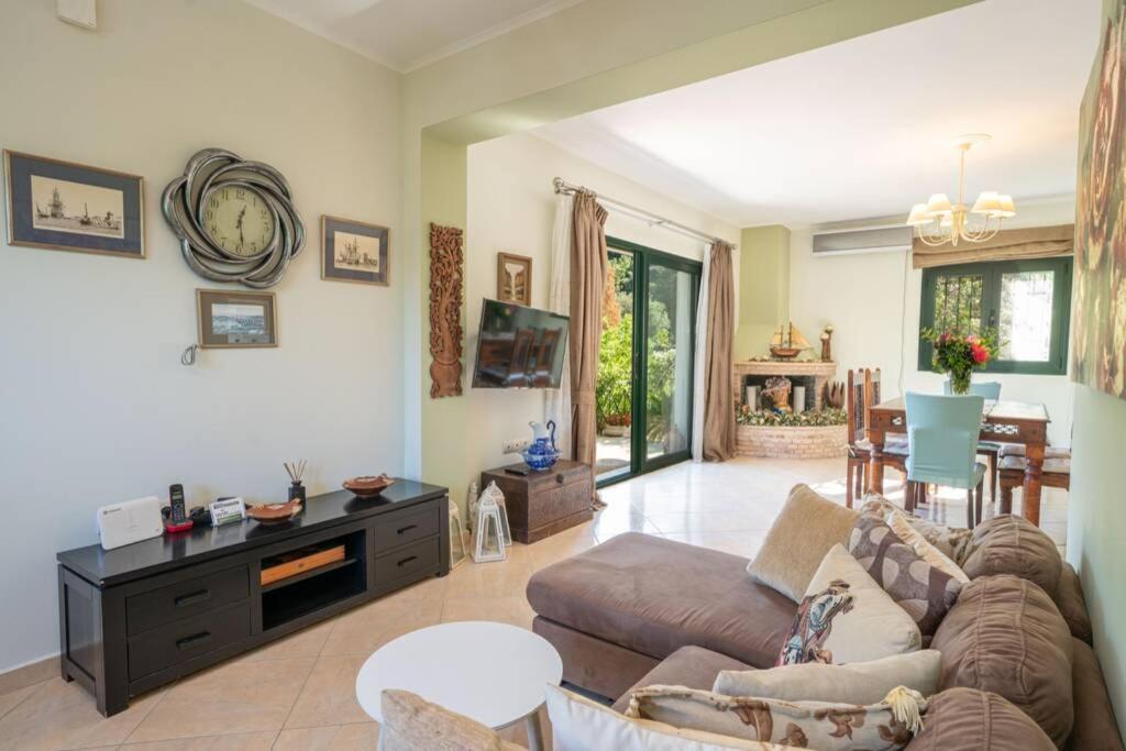 Villa Hara Agia Efimia Eksteriør bilde